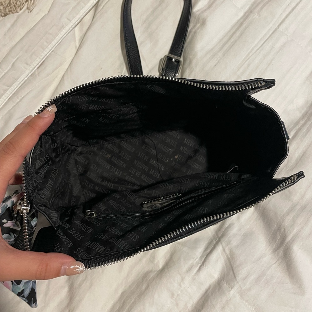 Steve Madden black crossbody